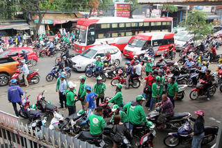 Xe ôm công nghệ giả hoành hành