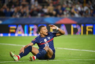 Mbappe dính chấn thương, ‘tam tấu’ siêu sao của PSG nguy cơ tan nát
