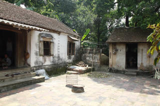 Đi tìm gương mặt của làng