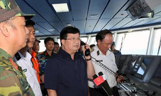 Xác định vị trí một động cơ máy bay CASA 212 tại độ sâu 60 mét