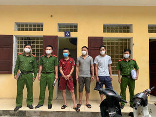 Thanh Hoá: Bắt ổ nhóm chuyên dùng xe bán tải đột nhập công sở trộm cắp tài sản