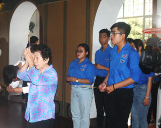 Tưởng niệm 39 năm ngày mất Chủ tịch Tôn Đức Thắng