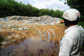 Bãi rác ô nhiễm, dân bức xúc
