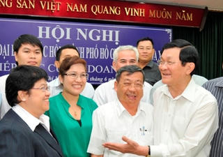TP.Hồ Chí Minh: Đại biểu Quốc hội tiếp xúc cử tri doanh nghiệp