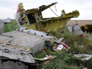 Phát hiện mảnh tên lửa BUK trong thi thể nạn nhân MH17