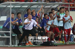 Báo Hàn Quốc ca ngợi chiến thắng ấn tượng của Việt Nam trước Malaysia