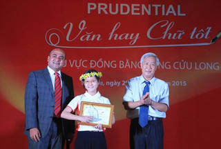 232 giải thưởng tại cuộc thi Prudential - Văn hay chữ tốt