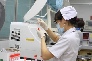 Không lý giải được việc loạn giá thầu thiết bị y tế