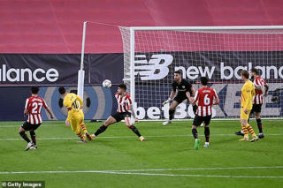 Bilbao 2-3 Barcelona: Messi tỏa sáng rực rỡ