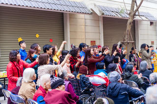 Tết ấm cúng của người cao tuổi ở viện dưỡng lão