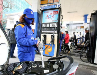Hiệp hội Xăng dầu: Người dân có trách nhiệm đóng thêm thuế môi trường