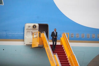 Donald Trump ép giá Boeing thành công