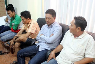 Khởi tố 8 đối tượng mua bán lôgô và bảo kê 'xe vua'