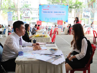 Ngày hội hỗ trợ sinh viên kỹ năng tìm việc