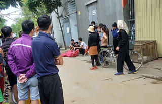 Bắc Giang: Người đàn ông đâm vợ cũ và đồng nghiệp thương vong