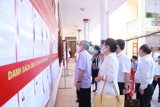 Cử tri mong muốn các ứng viên góp tiếng nói để 'vùng trũng' Hoa Quân - Bích Hào vươn lên