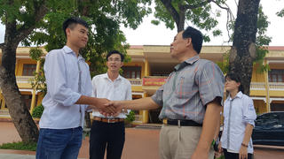 Chuyện về tân thủ khoa có biệt danh 'mất não'