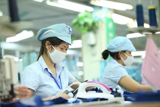 'Chốt' đề xuất tăng lương tối thiểu vùng 6% từ 1/7