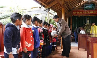 Kon Tum: Gần 500 tấn gạo hỗ trợ học sinh