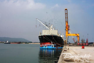 Lọc hóa dầu Nghi Sơn tiếp nhận 270.000 tấn dầu thô đầu tiên