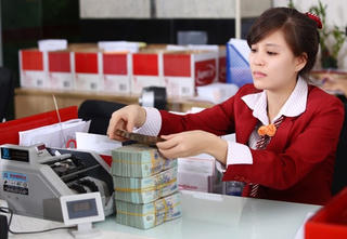 Chủ động  trước “cơn bão tiền tệ”