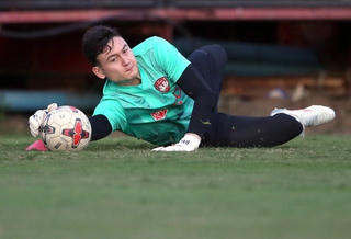 Tương lai Văn Lâm mờ mịt sau tuyên bố của HLV Muangthong United