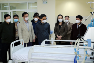 Phó Thủ tướng Vũ Đức Đam tri ân 'những người luôn bảo vệ sức khoẻ của nhân dân'