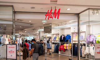 H&M, Nike và hàng loạt thương hiệu nổi tiếng bị người Trung Quốc 'tẩy chay'