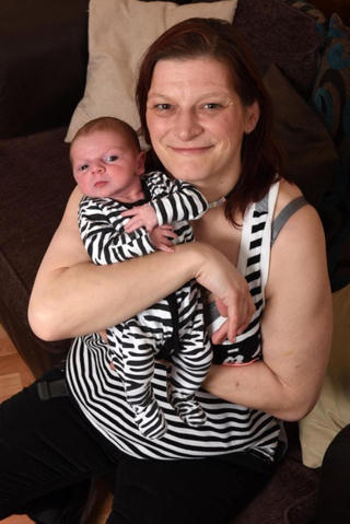 Bà mẹ đến tận ngày sinh mới biết mình mang thai