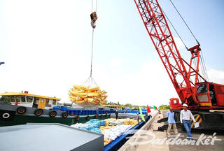 Chính thức khai thác cảng sông Sóc Trăng