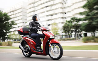 Honda triệu hồi SH300i để kiểm soát lỗi bay hơi nhiên liệu
