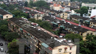 Chậm trễ cải tạo chung cư cũ: Lẽ nào do dân chưa thuận?