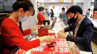 Có ngăn được giá vàng 'nhảy múa'?