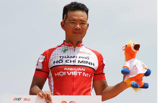 Lê Văn Duẩn rời Cúp Truyền hình 2018 vì chấn thương
