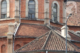 Sẽ tu sửa mái ngói Nhà thờ Đức Bà