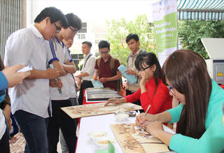 Cần Thơ: Tưng bừng ngày hội việc làm