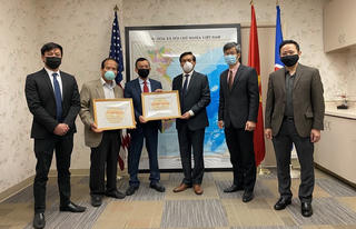 Tình dân tộc, nghĩa đồng bào