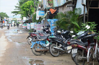 Sơn Tịnh: Tái diễn tình trạng lấn chiếm lòng, lề đường, vỉa hè
