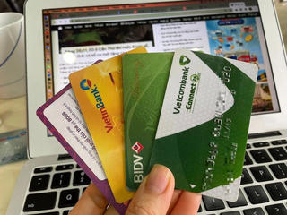 Sau 31/12, người sử dụng thẻ từ ATM cần làm gì?