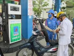 Tìm giải pháp tiêu thụ xăng E5