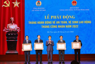 Phát động Tháng Công nhân 2022 và Tháng hành động về an toàn vệ sinh lao động