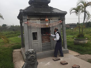 Nỗi niềm Lăng đá Quận Vân