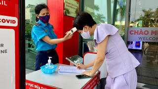 Quảng Ninh: Chặt bên ngoài, nới lỏng bên trong 