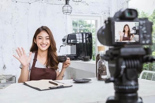 Việc làm của giới trẻ: Xu hướng làm streamer