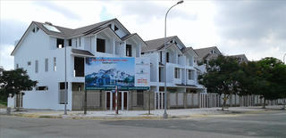 Vốn vẫn đổ mạnh vào thị trường bất động sản