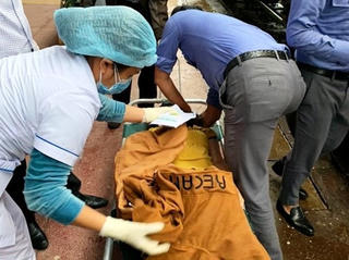 Tiếp viên đường sắt đỡ đẻ thành công cho một sản phụ trên tàu