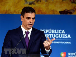 Tây Ban Nha bảo vệ quyết định chuyển giao 400 quả bom cho Saudi Arabia