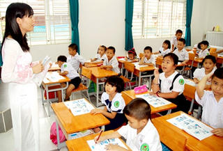 Giao nhiệm vụ cho đội ngũ giáo viên cốt cán cấp tỉnh Hòa Bình