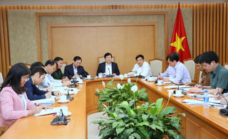 Giảm, giãn nợ cho người nuôi lợn