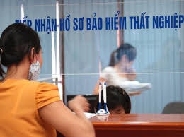 Thủ tục khi lĩnh tiền trợ cấp thất nghiệp cần những giấy tờ gì?